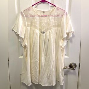 Torrid White Lace top Flutter sleeve shirt blouse sheer crinkle gauze NWT Sz 1